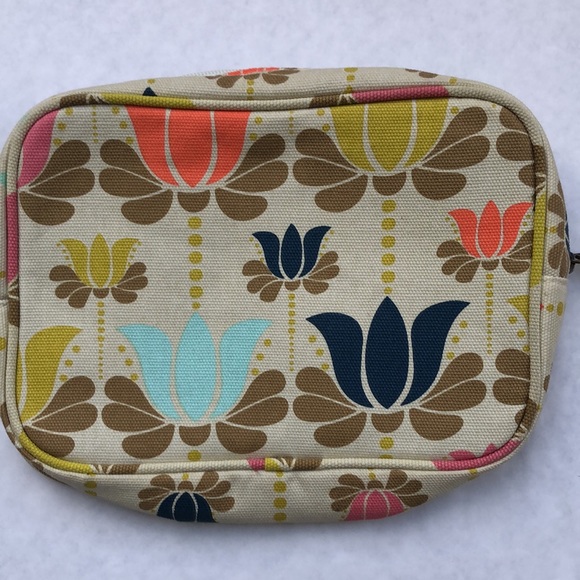 Primrose Hill London Canvas Floral Lotus Zipper Makeup Pouch Bag - Picture 2 of 8